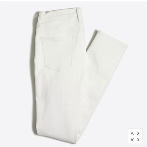 10" highest-rise skinny jean in white denim